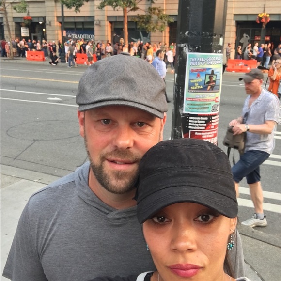 Meet your Posher, Margeaux - Picture 5 of 5